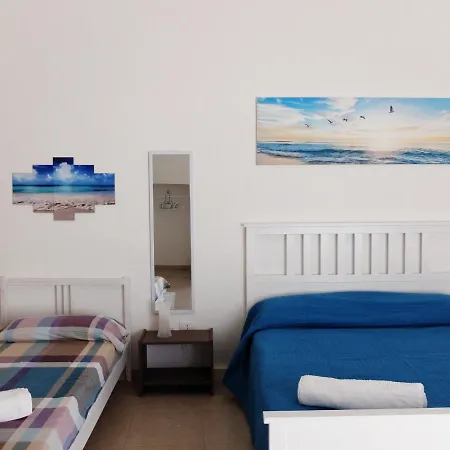 Levante House Apartment *